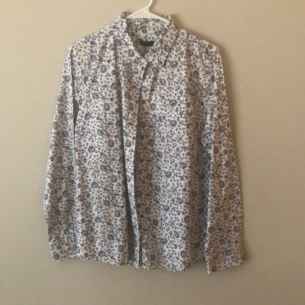 Blue floral print top